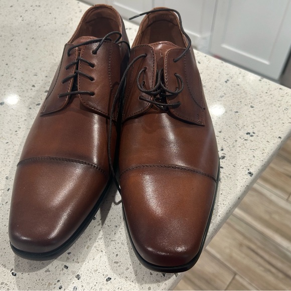 New with box Florsheim shoes - Picture 5 of 5